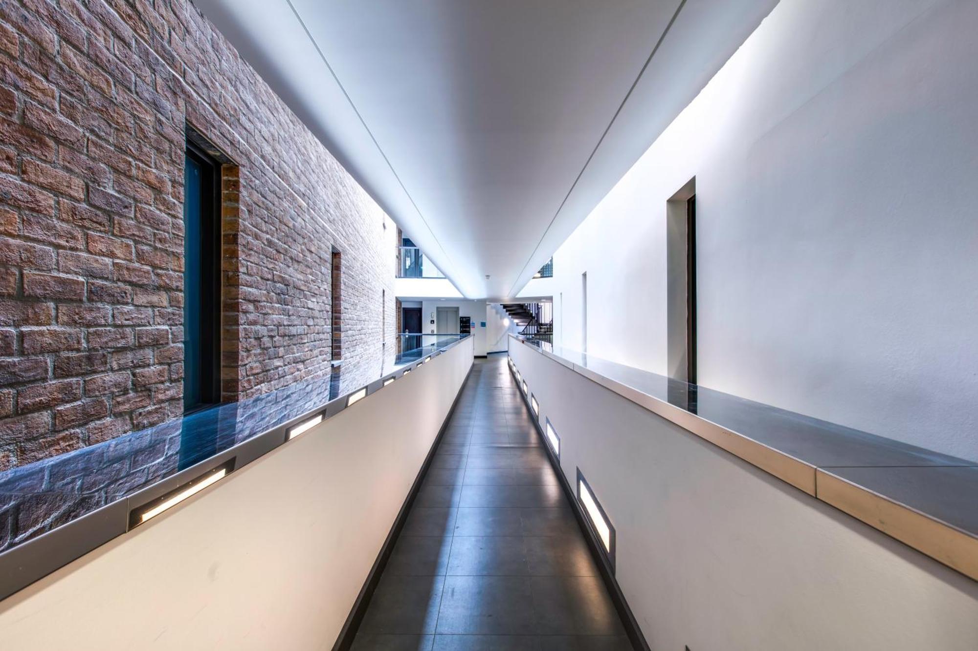 Yugo Explore - Broadstone Hall Dublin Exterior foto